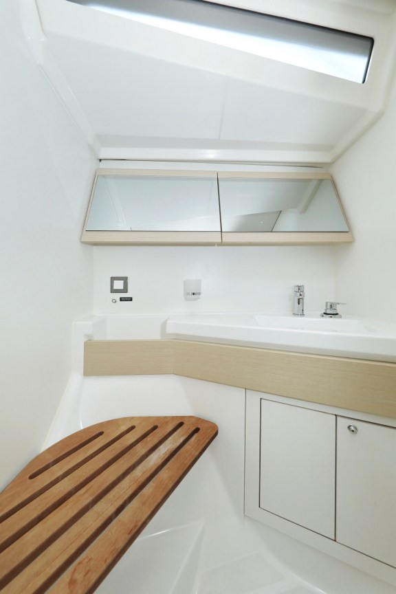 Image of Air 2 yacht #38