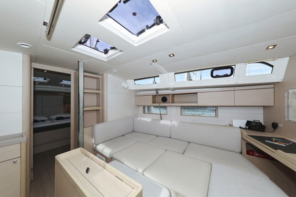 Image of Air 2 yacht #43