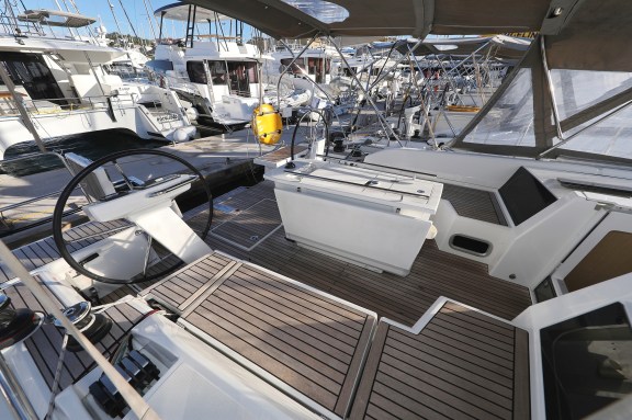 Image of Auf Kurs yacht #8