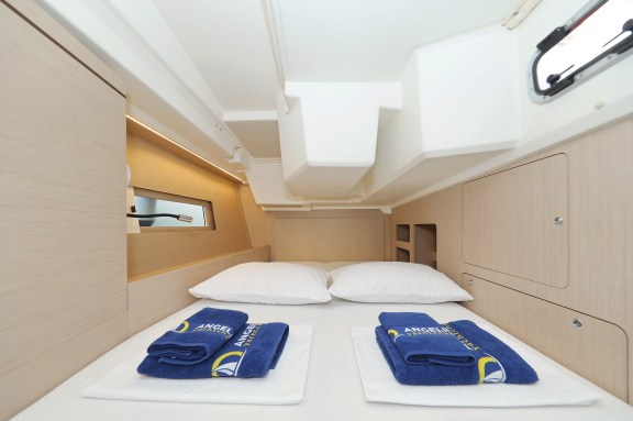 Image of Auf Kurs yacht #26