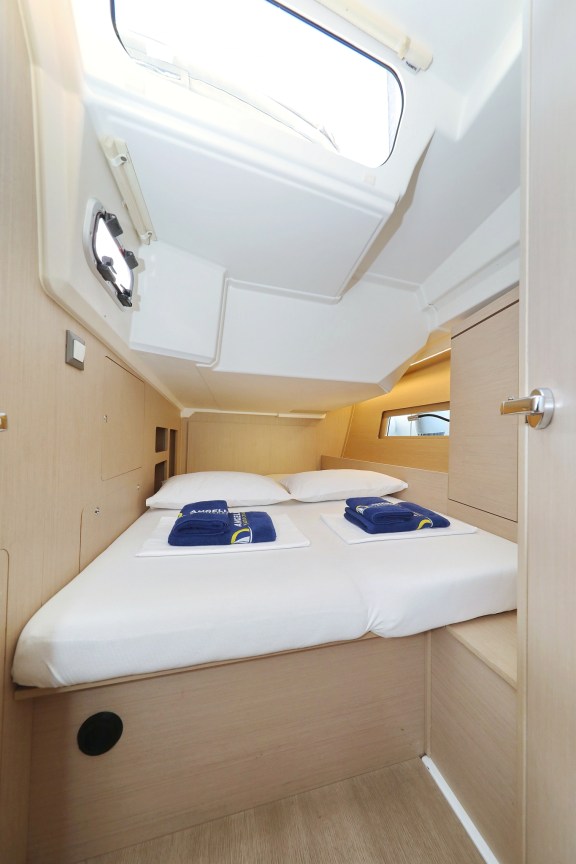 Image of Auf Kurs yacht #27