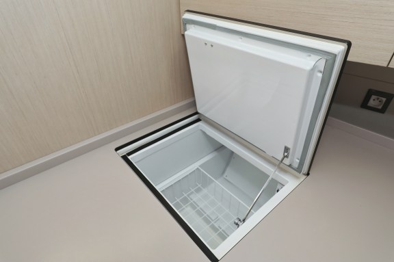 Image of Auf Kurs yacht #44