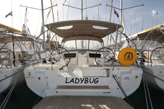 Image of Ladybug yacht #3