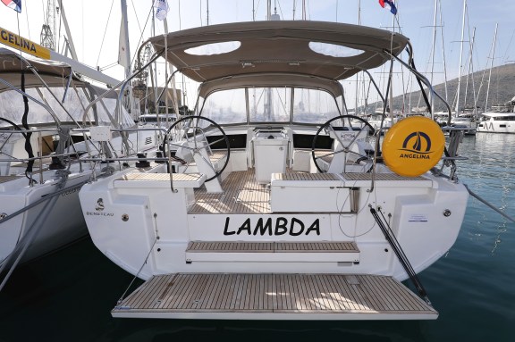 Image of Lambda yacht #3