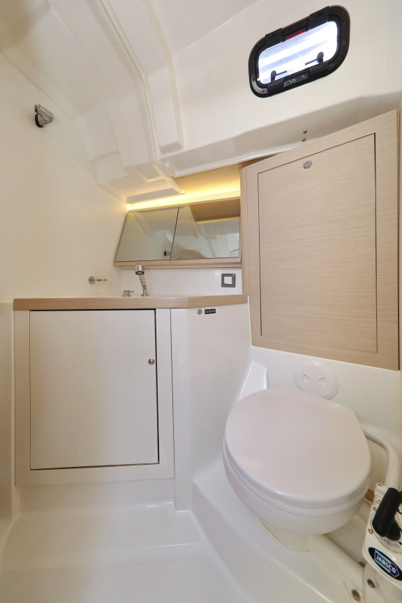 Image of Anne yacht #33