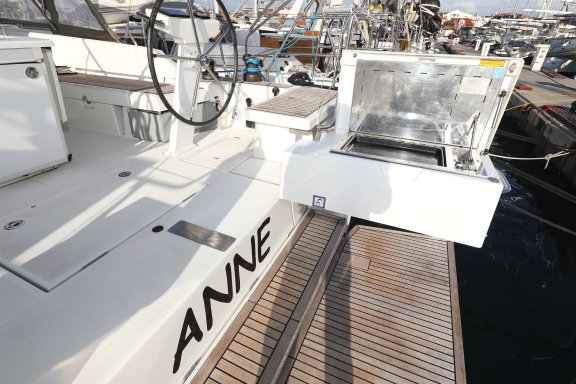 Image of Anne yacht #41