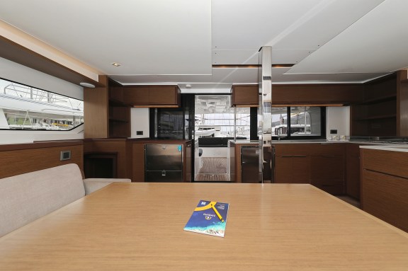 Image of Barbarella III yacht #18