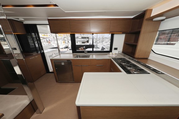 Image of Barbarella III yacht #20