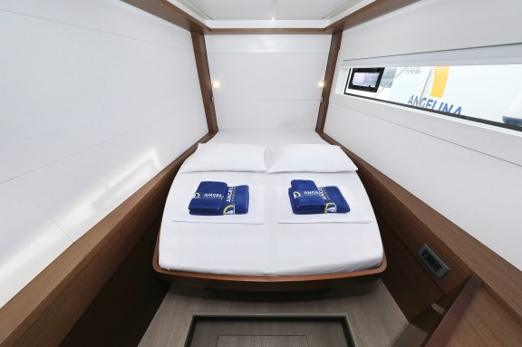 Image of Barbarella III yacht #27