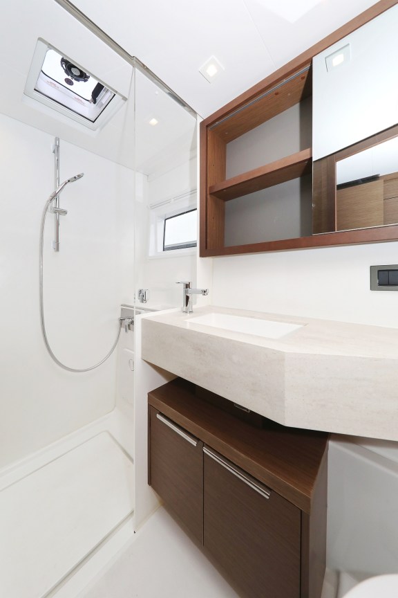 Image of Barbarella III yacht #37