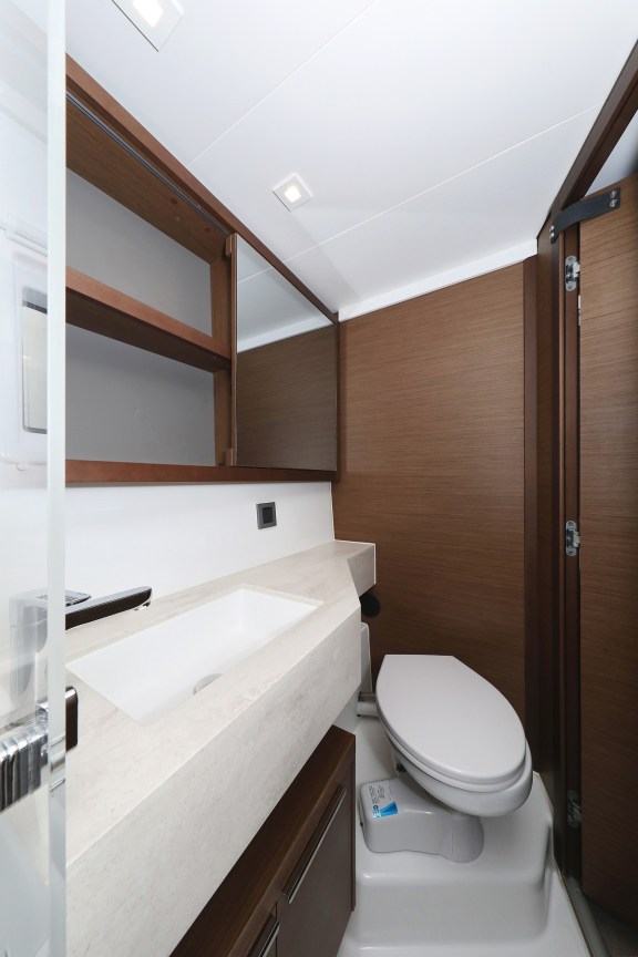 Image of Barbarella III yacht #38