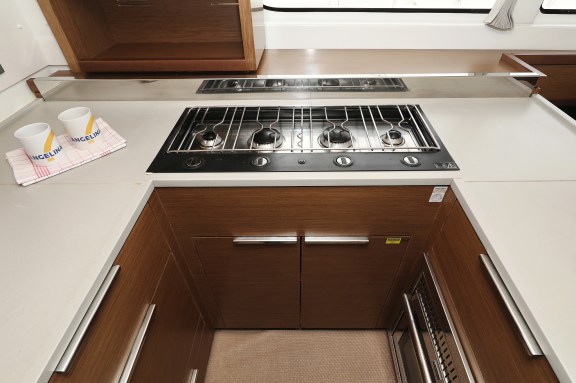 Image of Barbarella III yacht #42