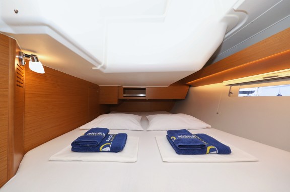 Image of Maryland yacht #28