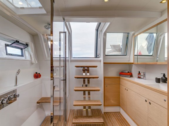 Image of DREAM HUAHINE yacht #12