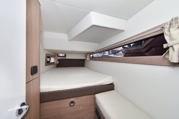 Image of Lauremi yacht #25