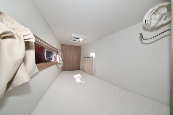 Image of Lauremi yacht #27