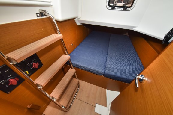 Image of New Horizons yacht #15