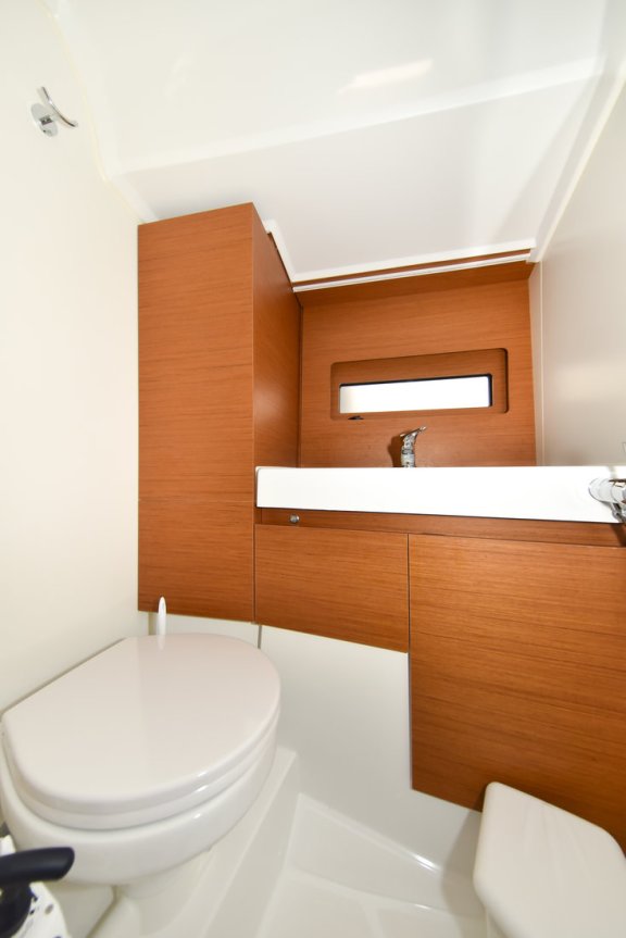 Image of New Horizons yacht #31