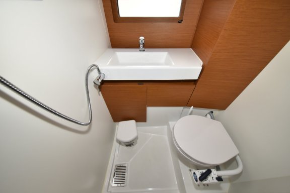 Image of New Horizons yacht #32