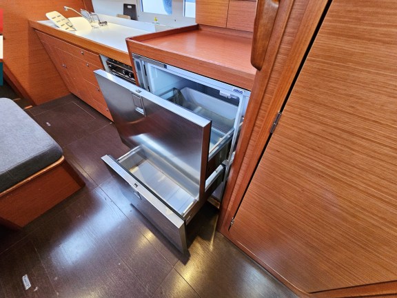 Image of Nadine yacht #24