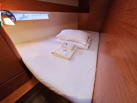 Image of Nadine yacht #36