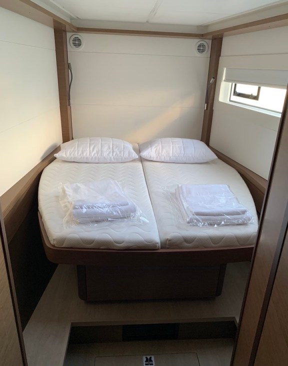 Image of Diamond Seas yacht #19