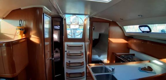 Image of Mary yacht #9