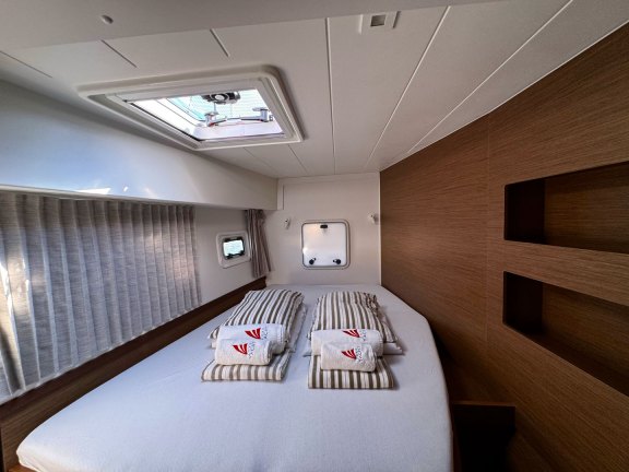 Image of Fly With Me yacht #11