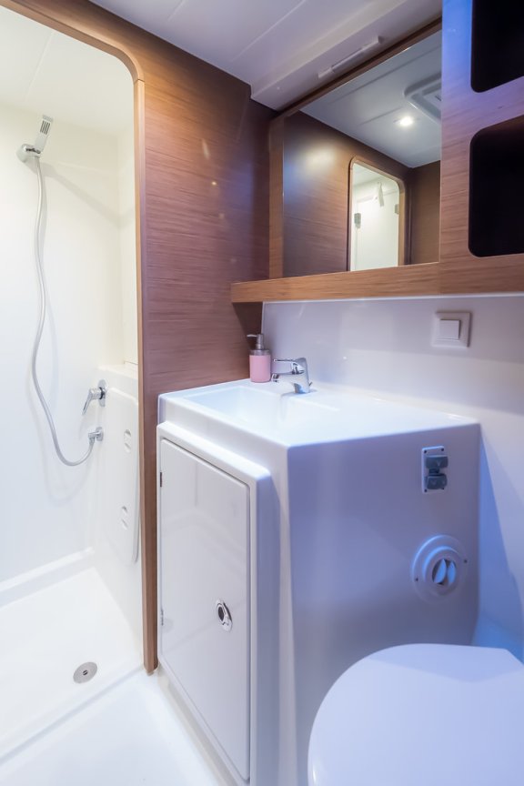 Image of Fly With Me yacht #12