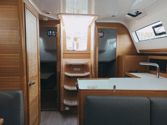 Image of AirTime 1 yacht #11