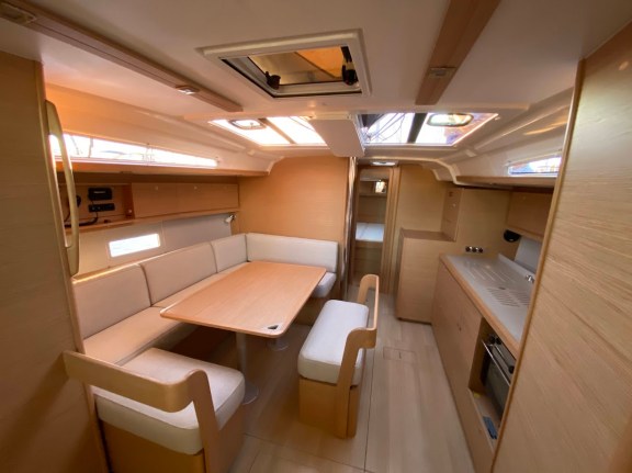 Image of Blue Moon I yacht #3