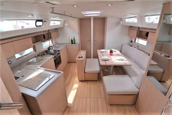 Image of FriendSEAp yacht #6