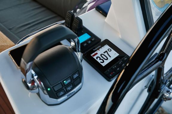 Image of Kabuki yacht #19