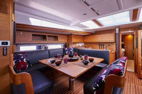 Image of Kabuki yacht #24