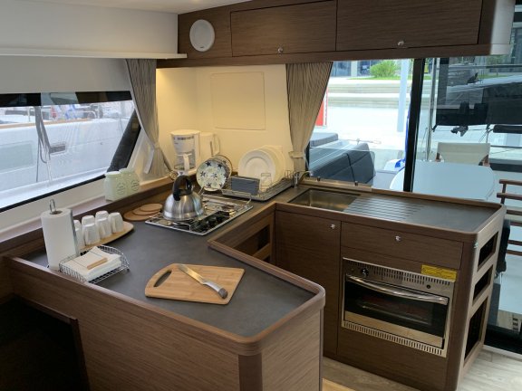 Image of Majorelle Bleu yacht #5