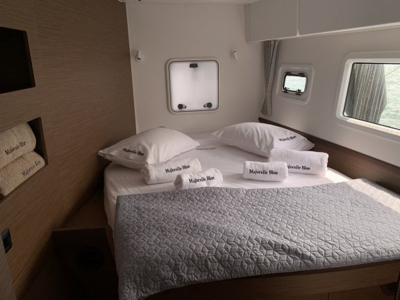 Image of Majorelle Bleu yacht #6