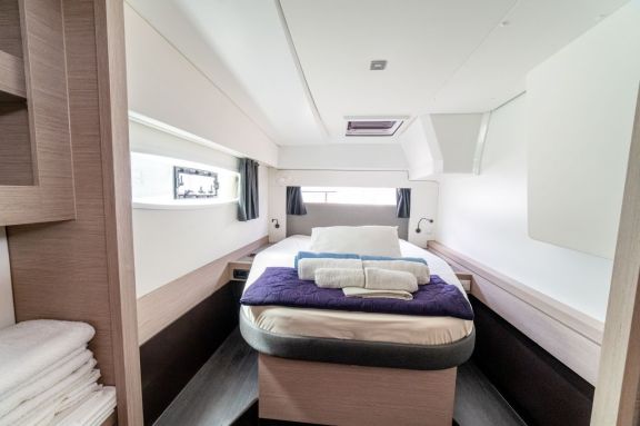 Image of NARNIA yacht #8