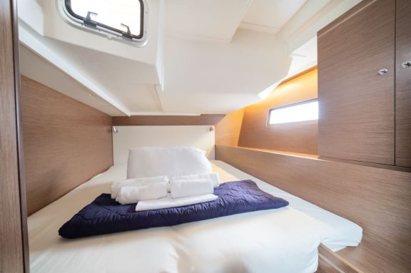 Image of IBERIS yacht #11