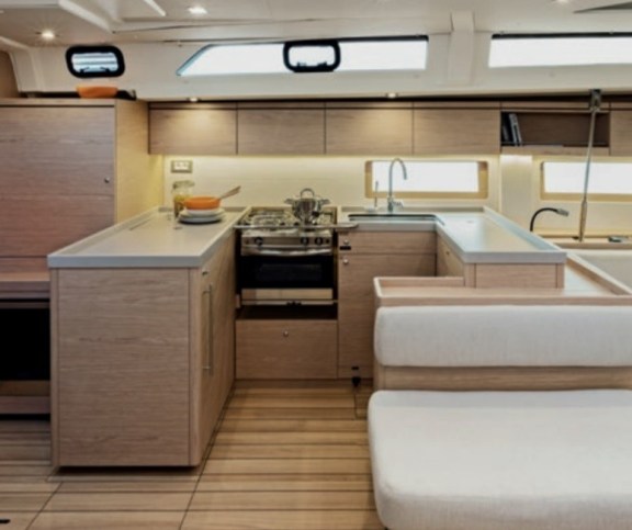 Image of POLYGALA yacht #6