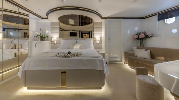 Image of M/Y Aurum Sky yacht #18
