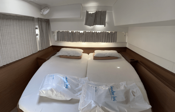 Image of Sea novels yacht #26