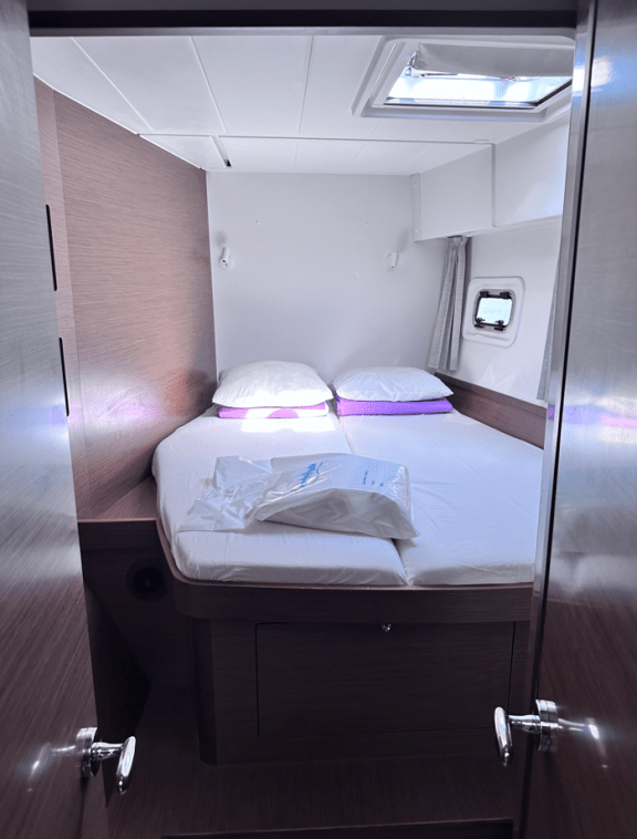 Image of Sea novels yacht #23