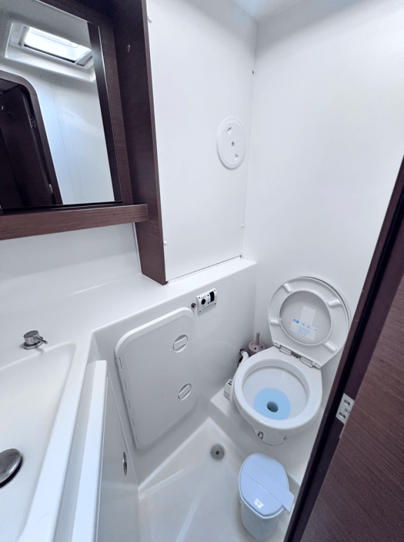 Image of Sea novels yacht #28