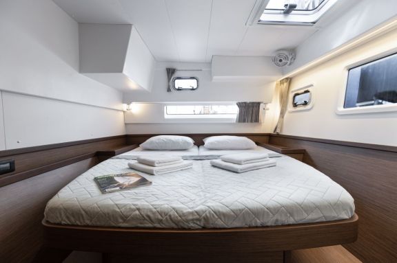 Image of Notorious yacht #16