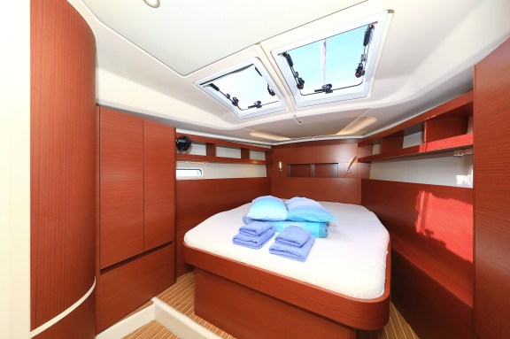 Image of Amarena yacht #16