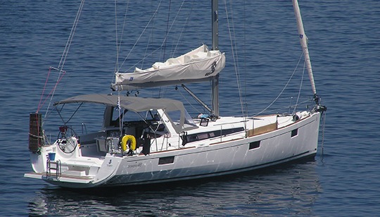 Image of Pherousa yacht #4