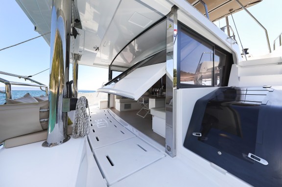 Image of Vaya Con Dios yacht #9