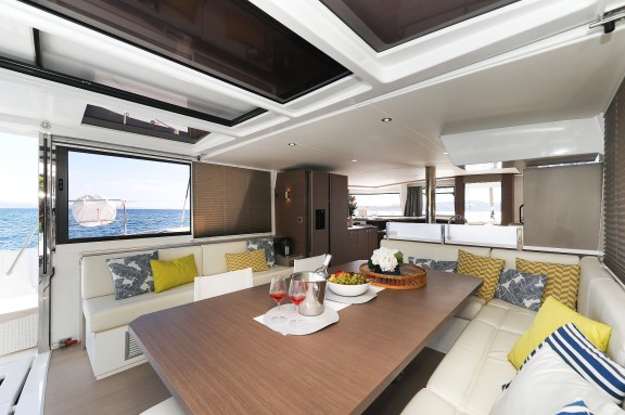 Image of Vaya Con Dios yacht #26