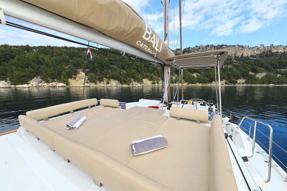 Image of Salty Dragon yacht #13