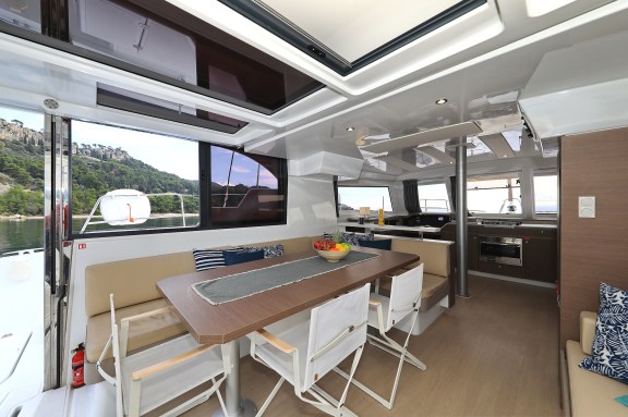 Image of Salty Dragon yacht #19